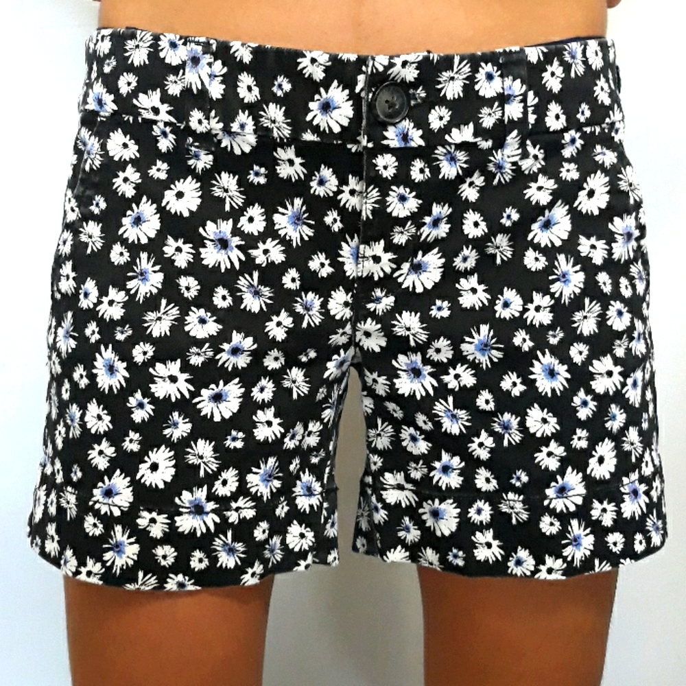 American Eagle Outfitters Girl Floral Short Sz 4 - Picture 1 of 6